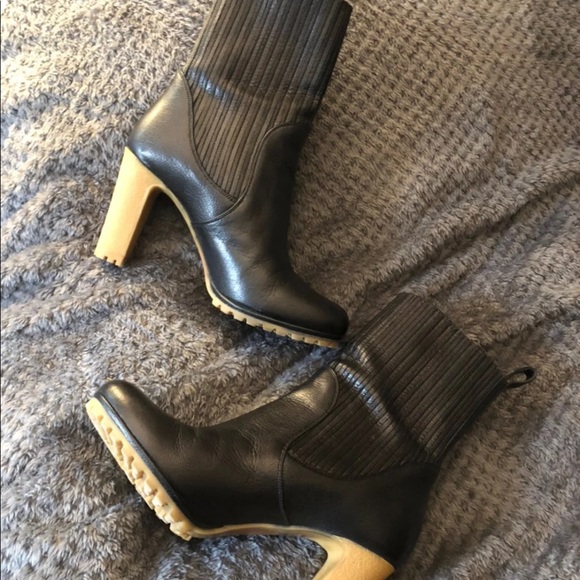 GUCCI BLACK Leather  BOOTS size 37/7 - Picture 3 of 12